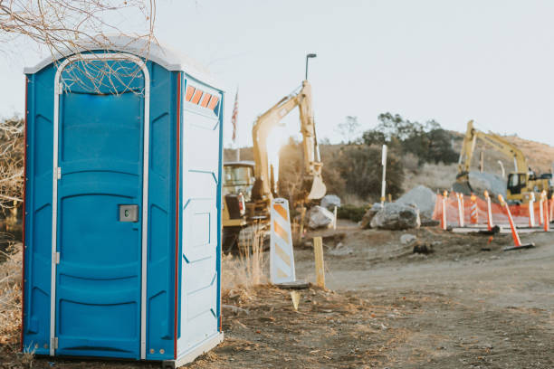 Best Portable restroom trailer rental  in Benjamin, UT