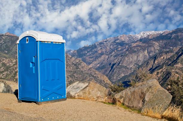 Best Portable restroom trailer rental  in Benjamin, UT